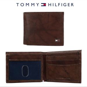 Tommy Hilfiger Trifold Wallet